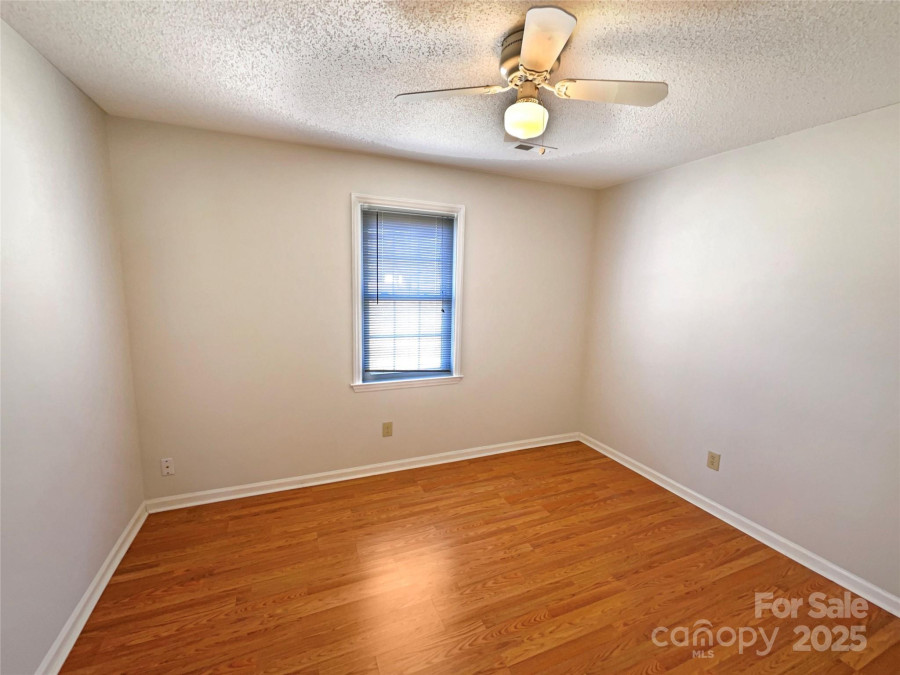 867 Meadow Hill Ct Lincolnton, NC 28092