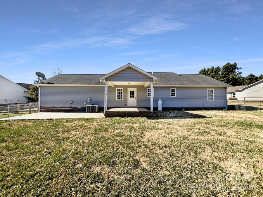 867 Meadow Hill Ct Lincolnton, NC 28092