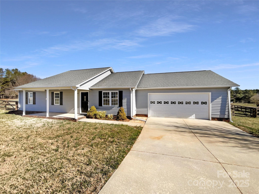 867 Meadow Hill Ct Lincolnton, NC 28092