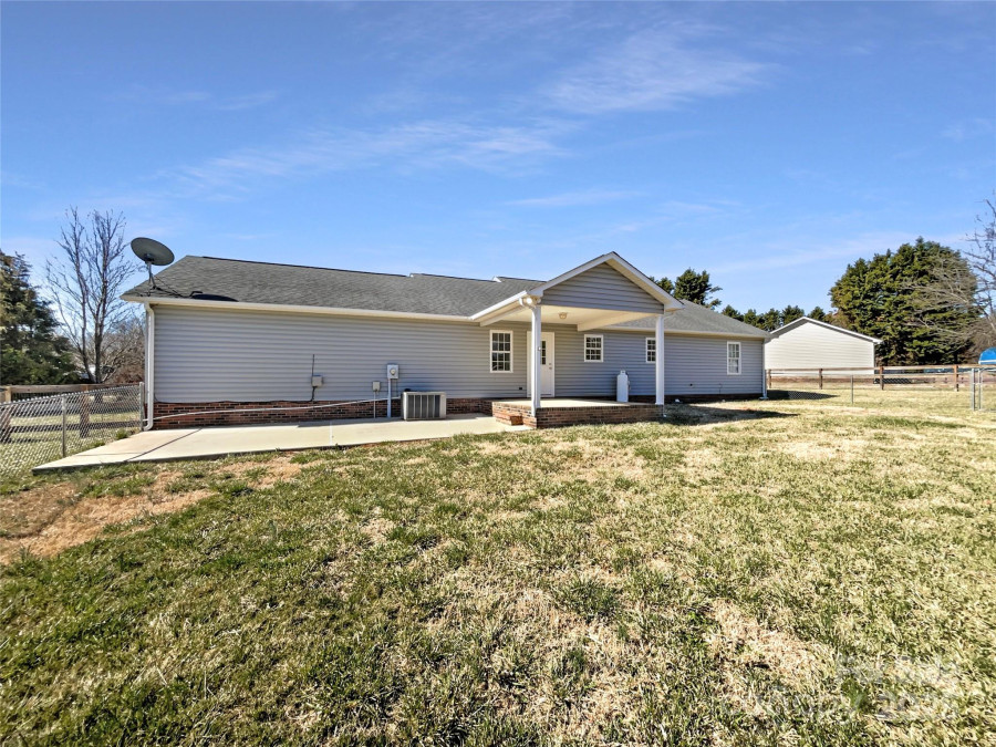 867 Meadow Hill Ct Lincolnton, NC 28092