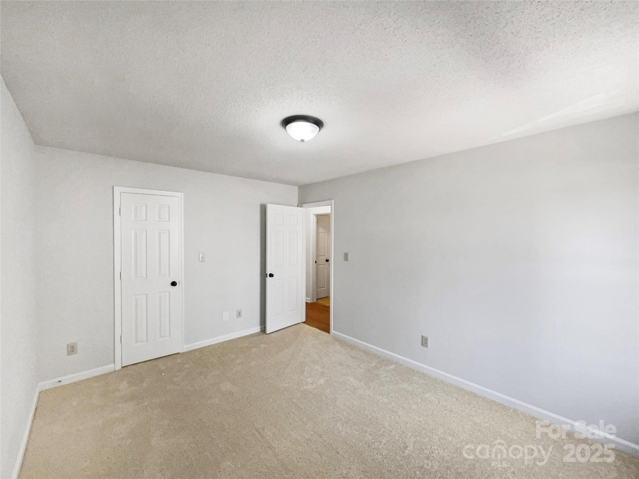1311 Shady Oak Trl Gastonia, NC 28052