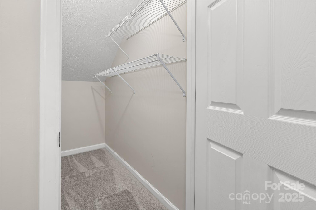 205 Davis Dr Morganton, NC 28655