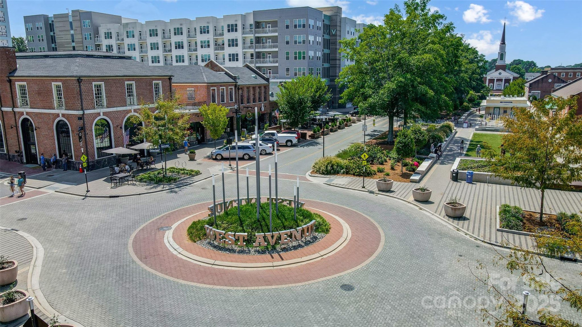 2313 Main St Kannapolis, NC 28081