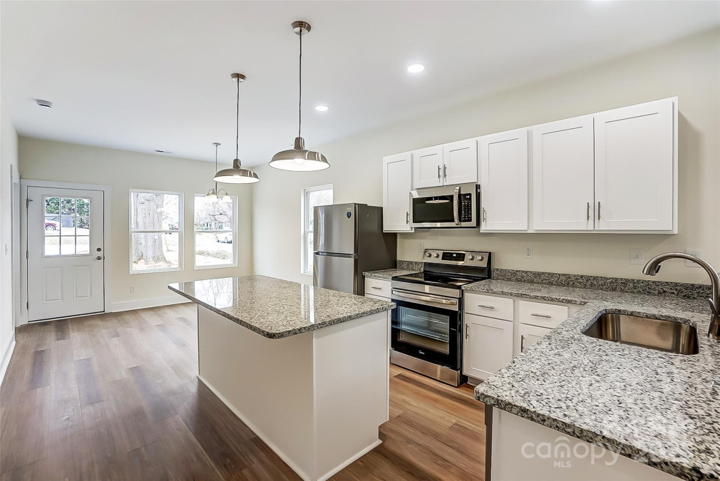 2313 Main St Kannapolis, NC 28081