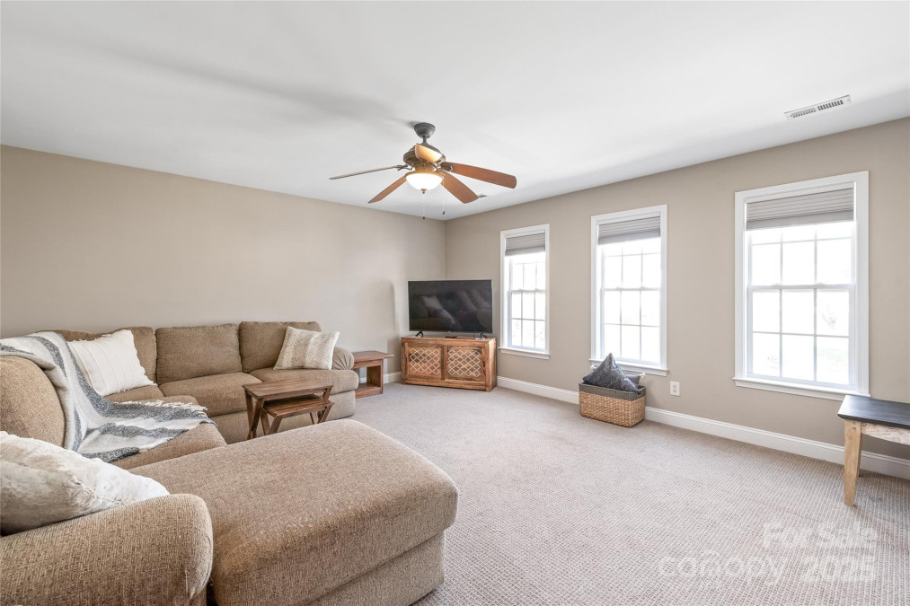 6141 Abergele Ln Matthews, NC 28104