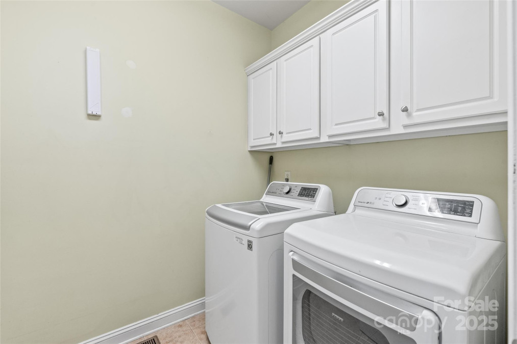 6141 Abergele Ln Matthews, NC 28104