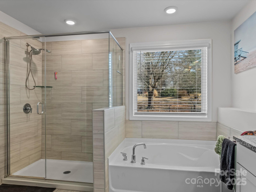 5056 Blue Serenity Ct Denver, NC 28037