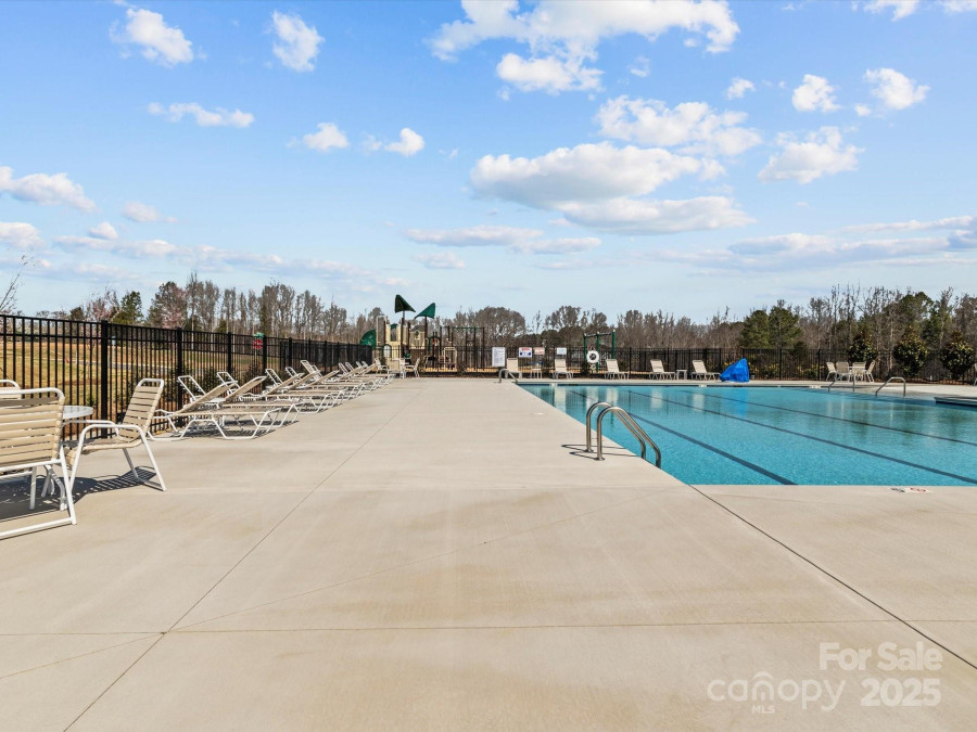 5056 Blue Serenity Ct Denver, NC 28037