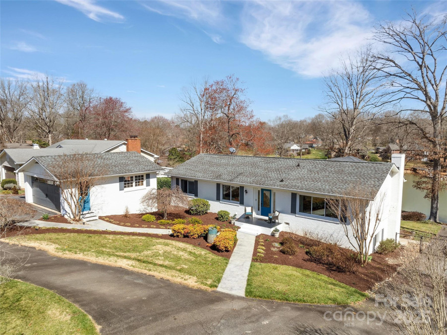 5064 Lynwood Rd Sherrills Ford, NC 28673