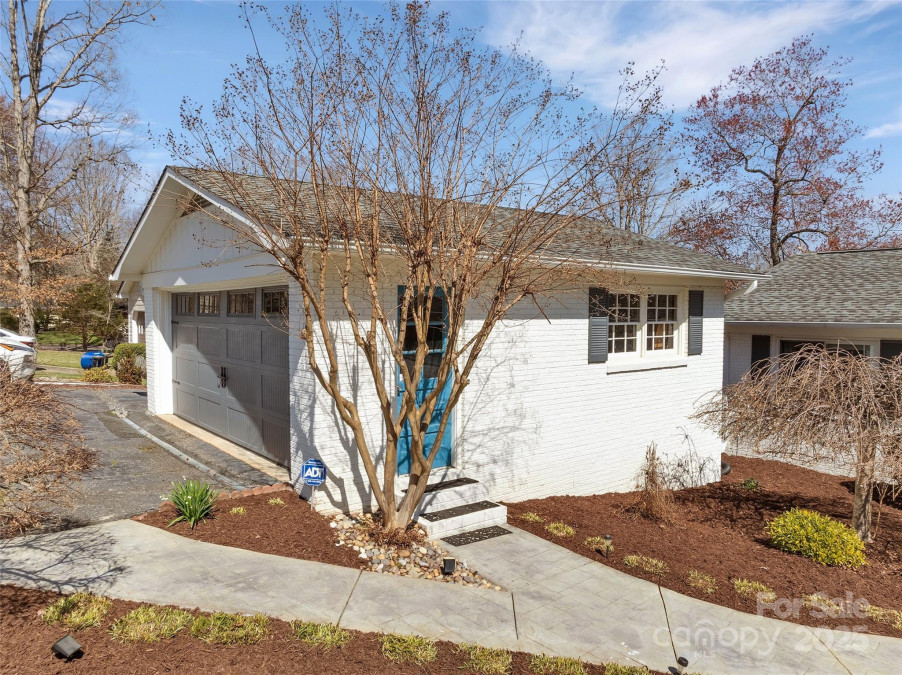 5064 Lynwood Rd Sherrills Ford, NC 28673