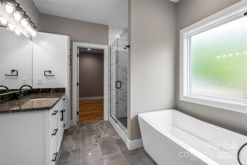 82 Arrowood Rd Weaverville, NC 28787