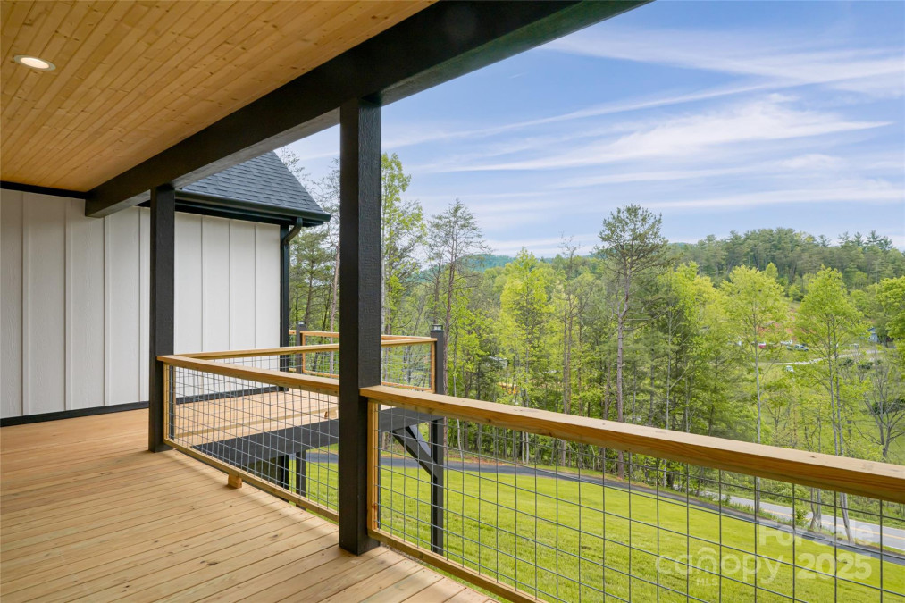 82 Arrowood Rd Weaverville, NC 28787