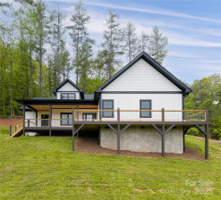 82 Arrowood Rd Weaverville, NC 28787