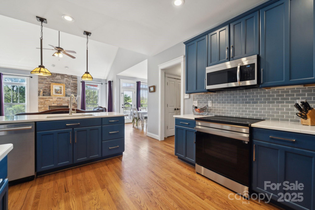 369 Shoreline Pw Tega Cay, SC 29708