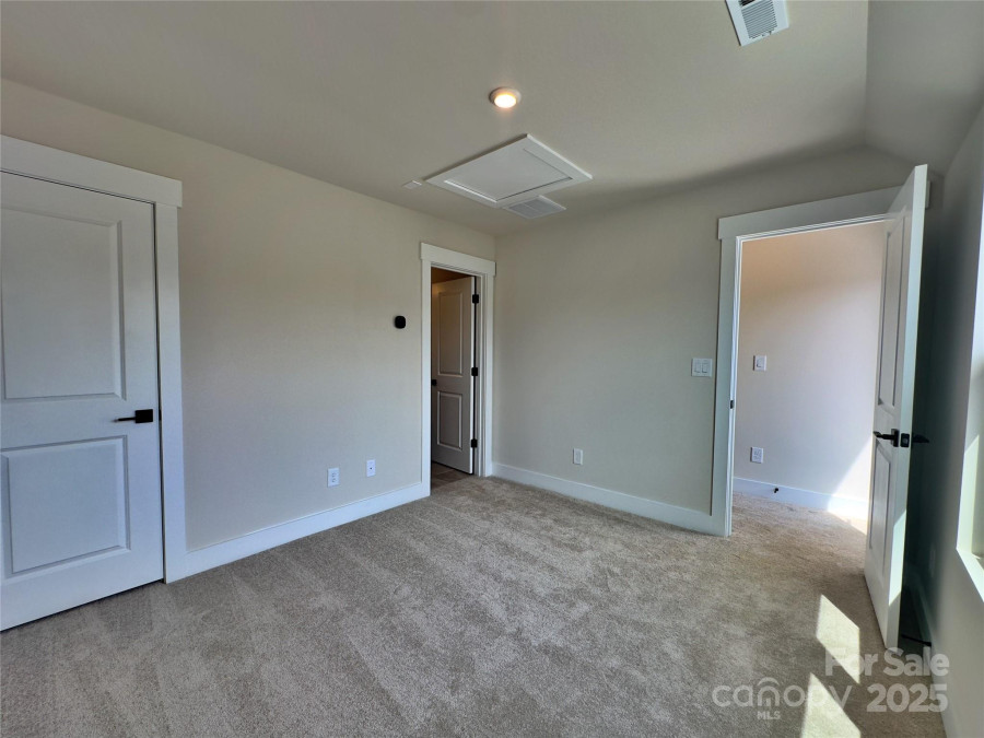 2043 Clarksdale St Charlotte, NC 28206