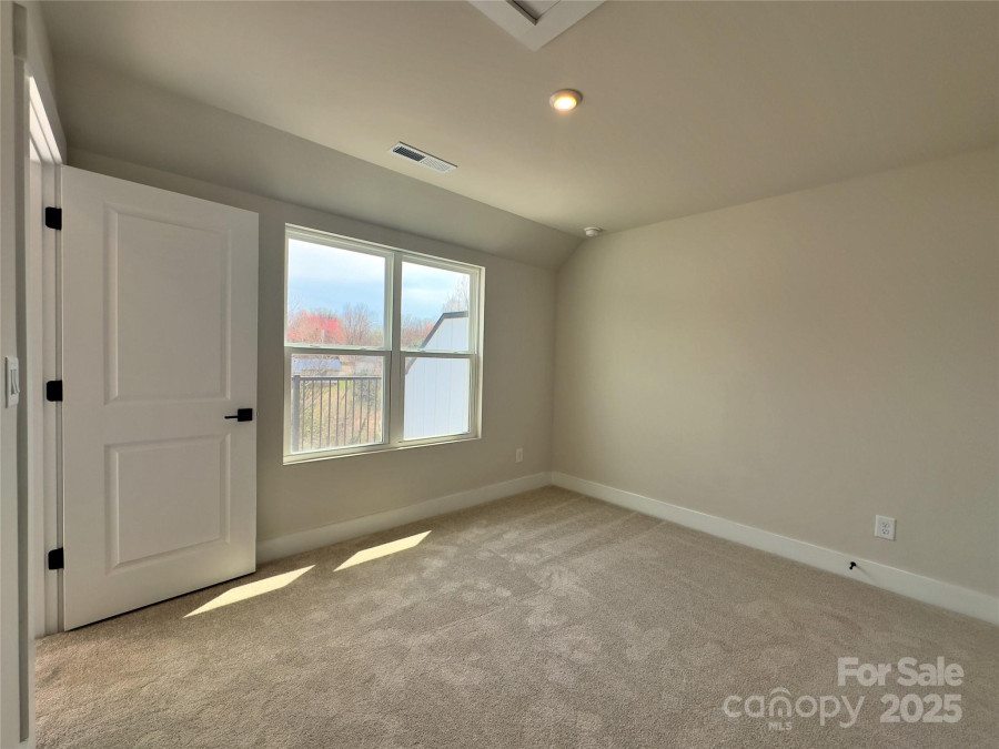 2043 Clarksdale St Charlotte, NC 28206