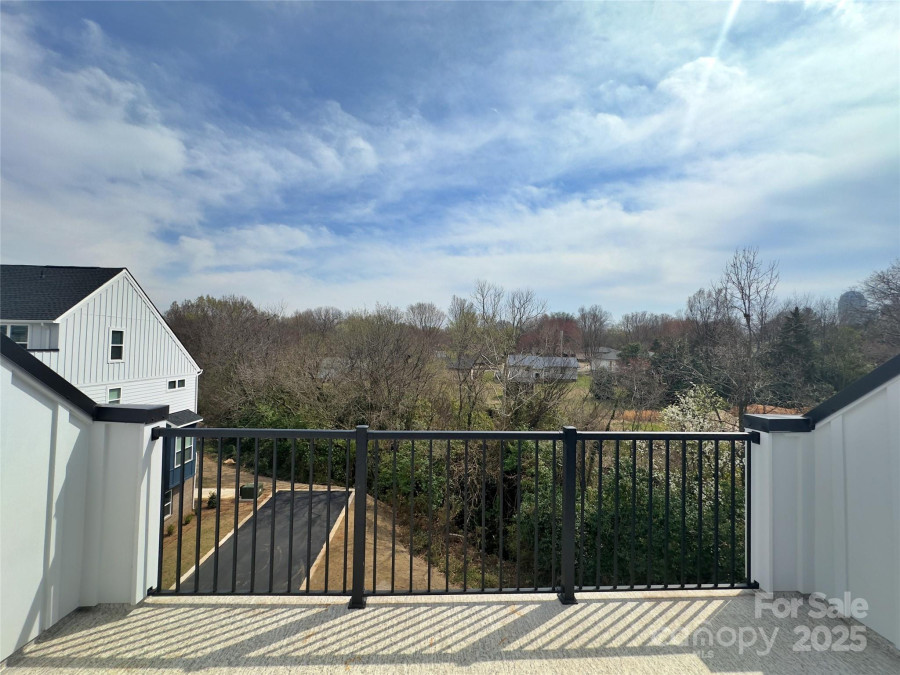 2043 Clarksdale St Charlotte, NC 28206