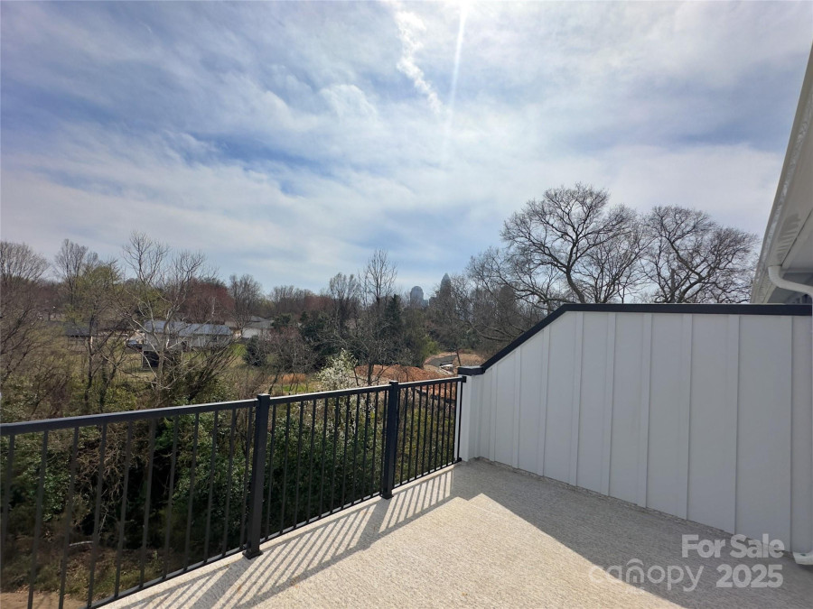 2043 Clarksdale St Charlotte, NC 28206