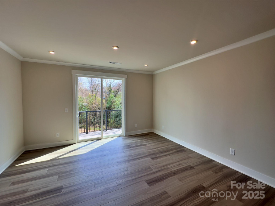 2043 Clarksdale St Charlotte, NC 28206