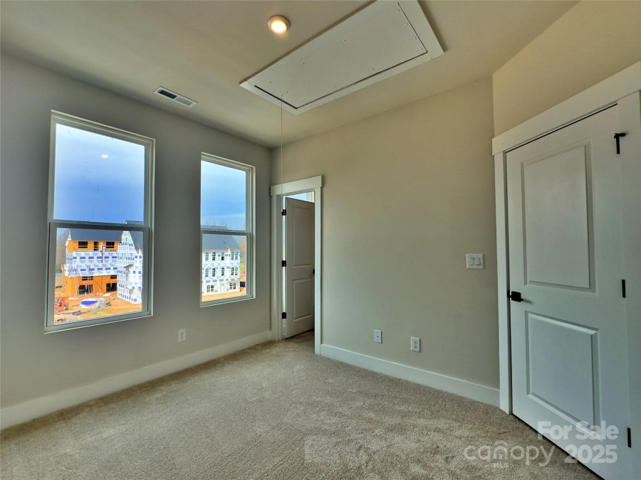 2043 Clarksdale St Charlotte, NC 28206