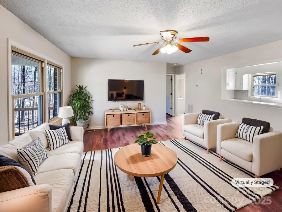 1420 Hickory Nut Ln Lincolnton, NC 28092