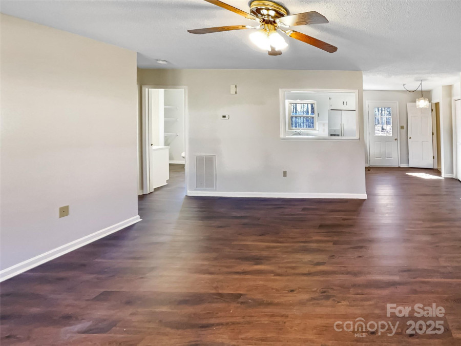 1420 Hickory Nut Ln Lincolnton, NC 28092