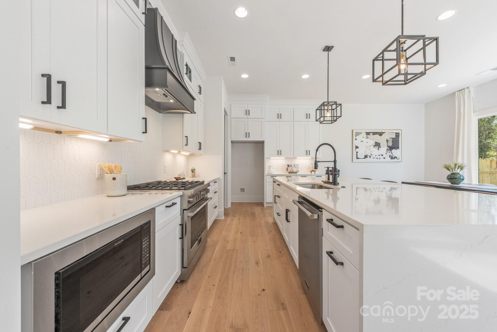 3953 Plainview Rd Charlotte, NC 28208