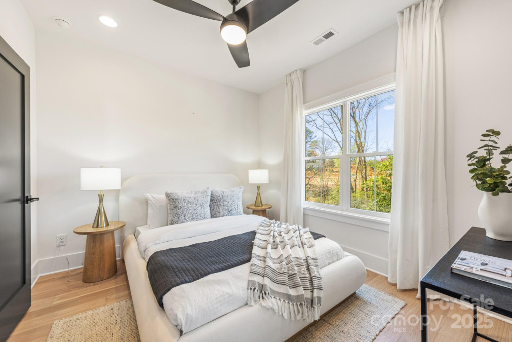 3953 Plainview Rd Charlotte, NC 28208