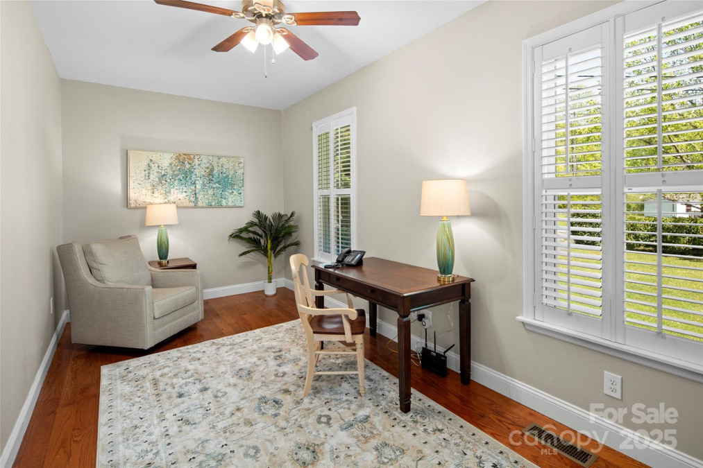 526 Davis Creek Rd Candler, NC 28715
