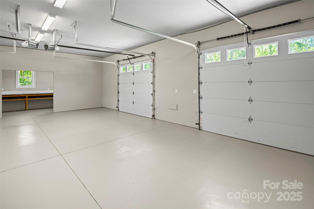 526 Davis Creek Rd Candler, NC 28715