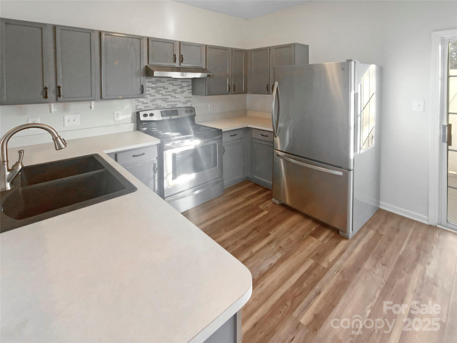 8813 Gerren Ct Charlotte, NC 28217