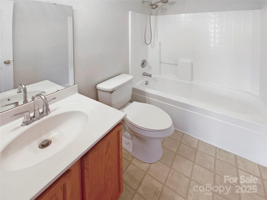 8813 Gerren Ct Charlotte, NC 28217