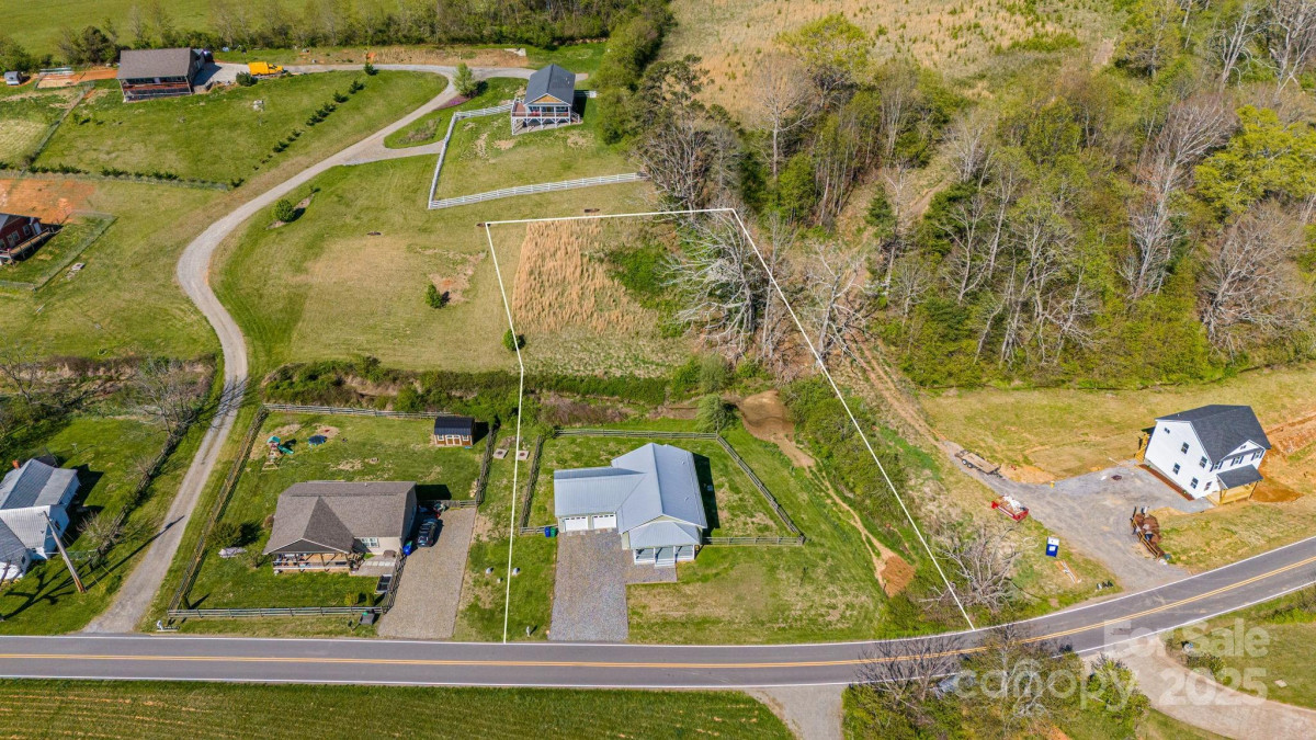 816 Old Nc 20 Hw Alexander, NC 28701