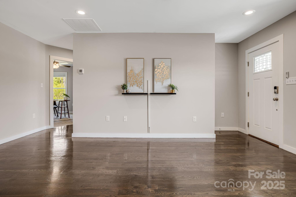 816 Old Nc 20 Hw Alexander, NC 28701