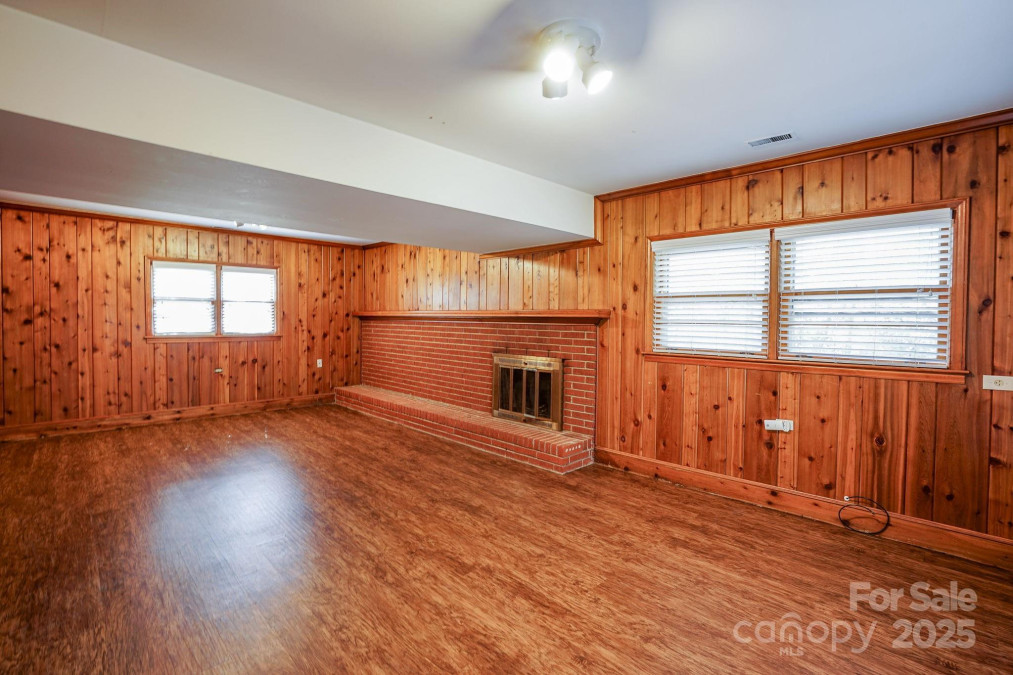5536 Seacroft Rd Charlotte, NC 28210