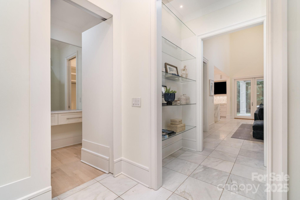 1665 Sterling Rd Charlotte, NC 28209