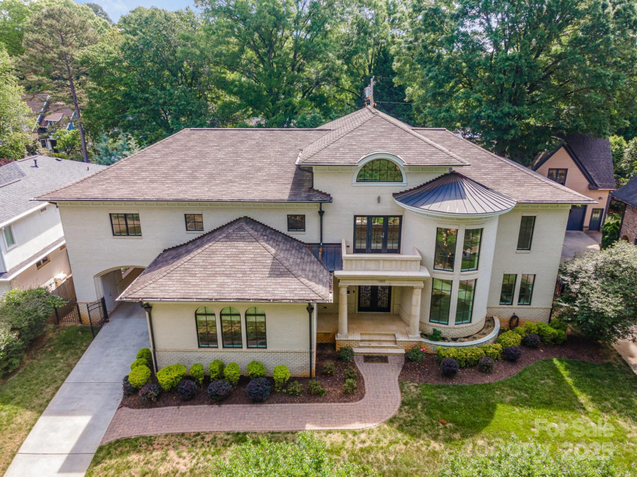 1665 Sterling Rd Charlotte, NC 28209