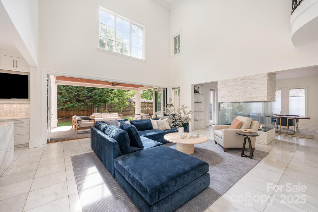 1665 Sterling Rd Charlotte, NC 28209