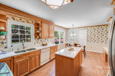 1327 Cedarwood Ln Charlotte, NC 28212