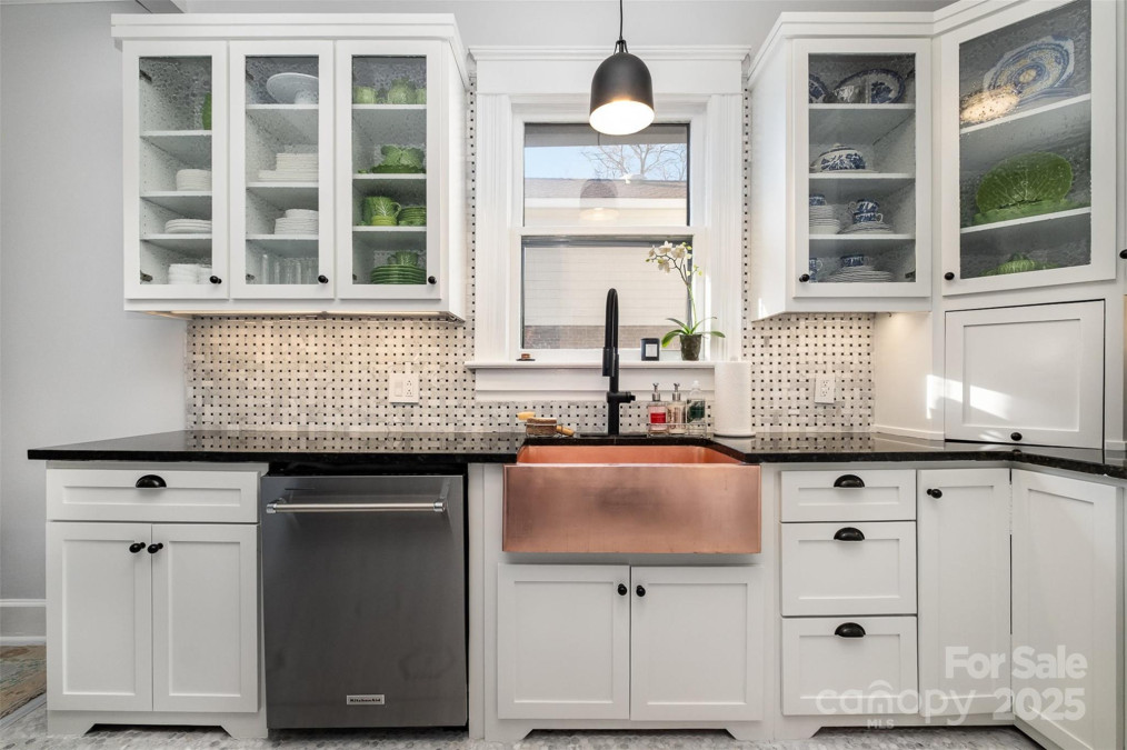 36 Yorktown St Concord, NC 28025