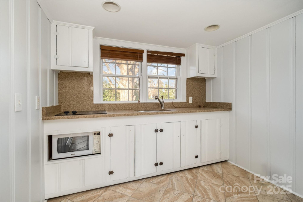 36 Yorktown St Concord, NC 28025