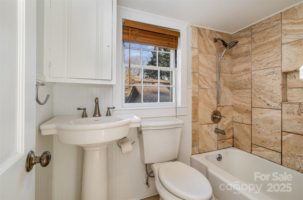 36 Yorktown St Concord, NC 28025