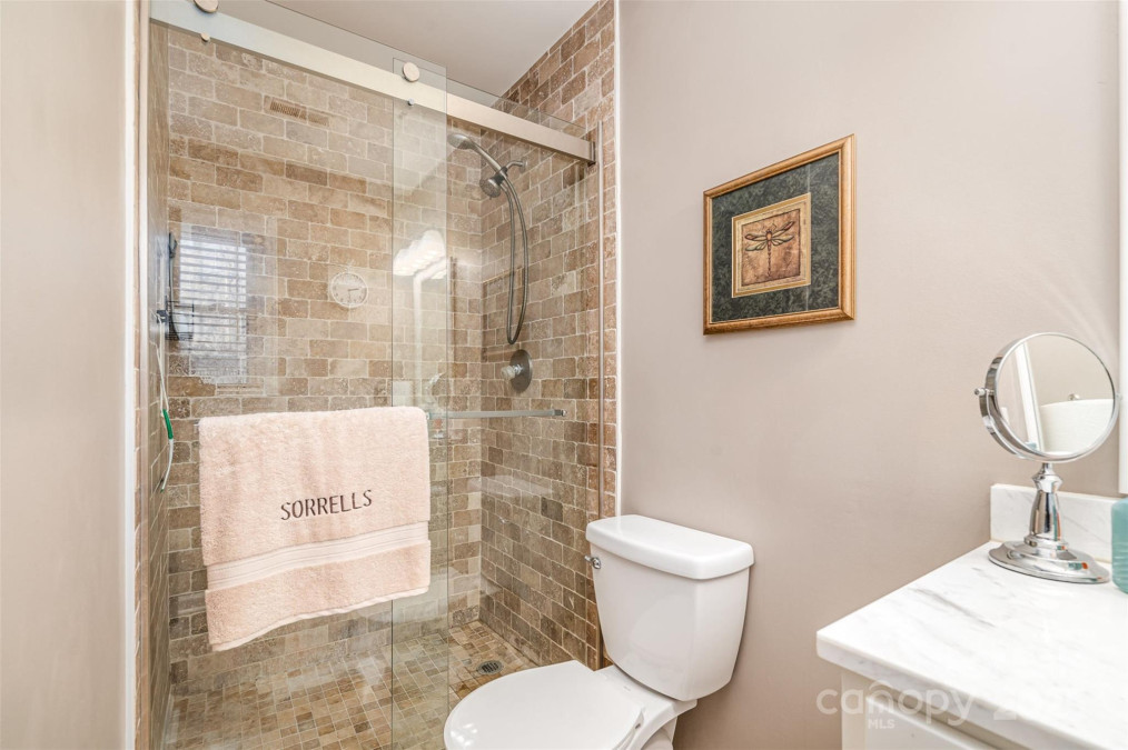 9401 Elvis Dr Charlotte, NC 28215