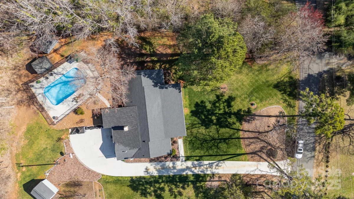 9401 Elvis Dr Charlotte, NC 28215