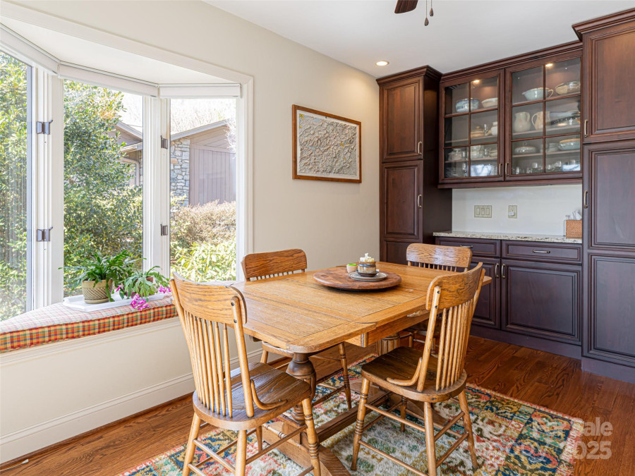 5 Ridge Ter Asheville, NC 28804