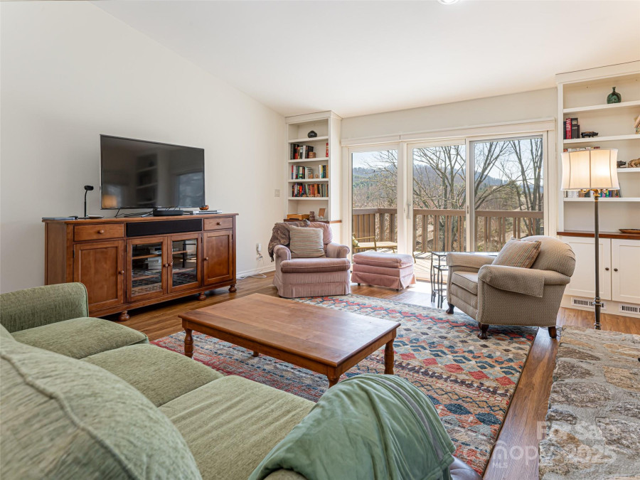 5 Ridge Ter Asheville, NC 28804