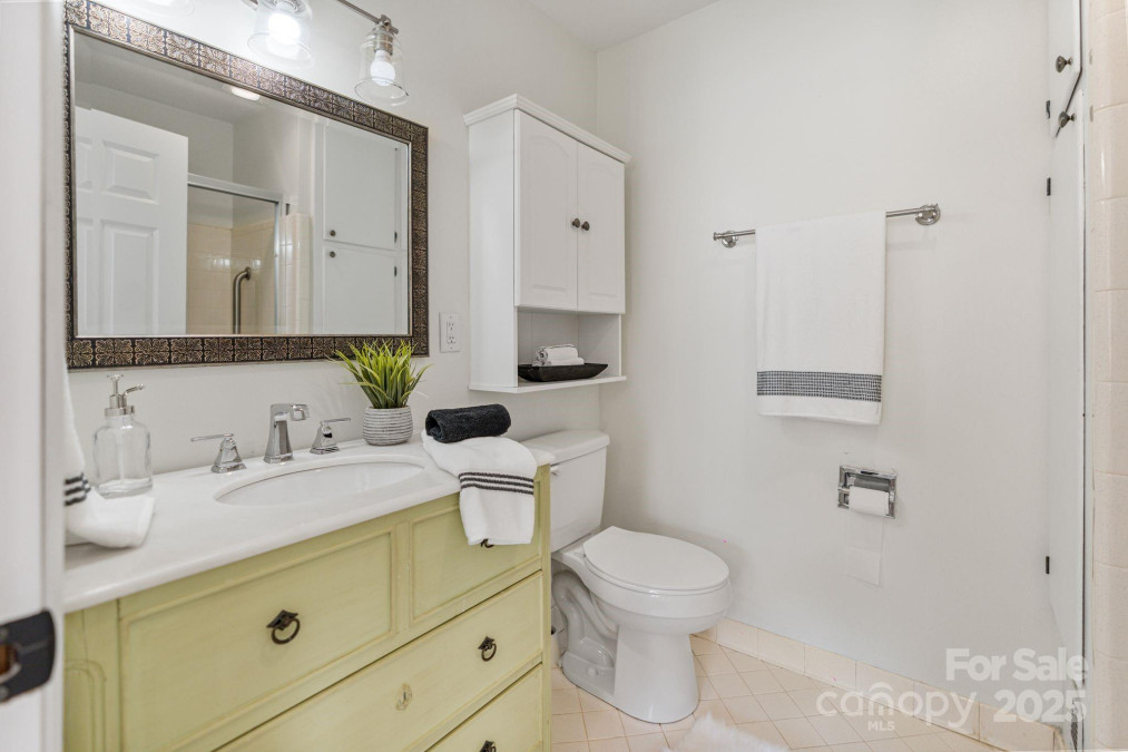 5909 Quail Hollow Rd Charlotte, NC 28210
