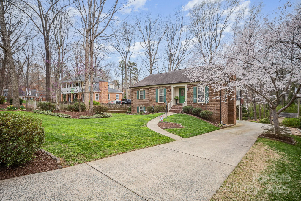 15920 Fieldstone Dr Matthews, NC 28104