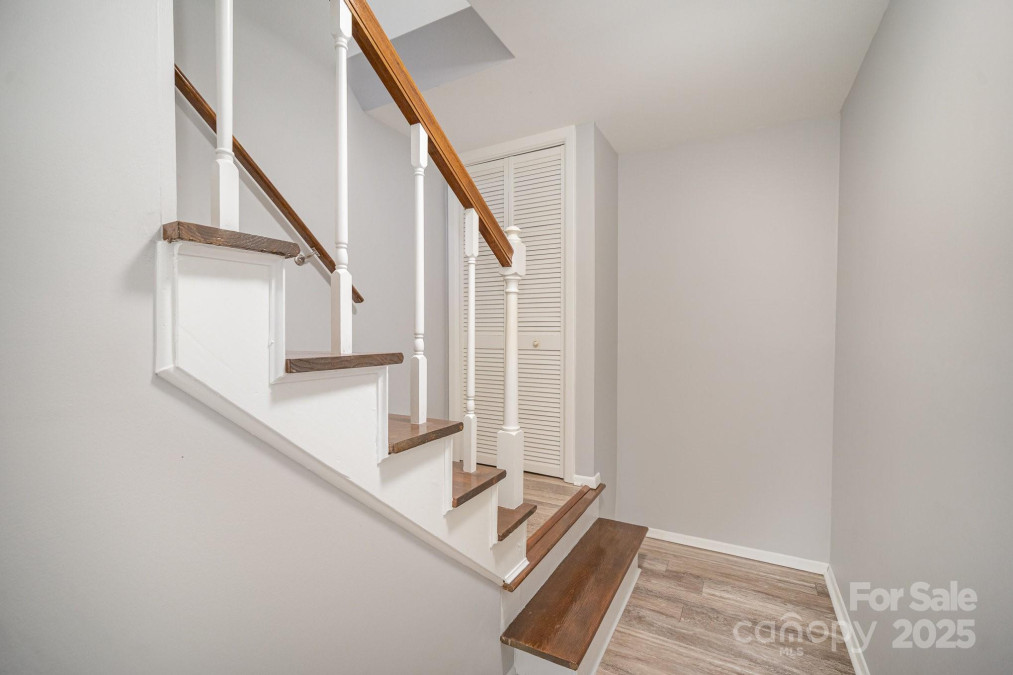 15920 Fieldstone Dr Matthews, NC 28104
