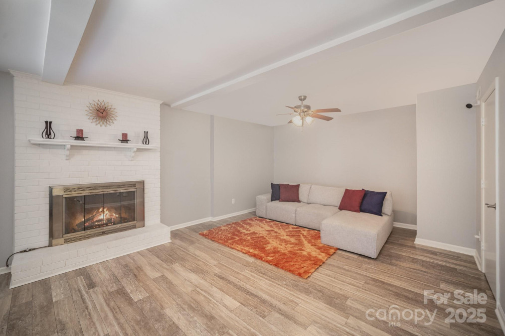 15920 Fieldstone Dr Matthews, NC 28104